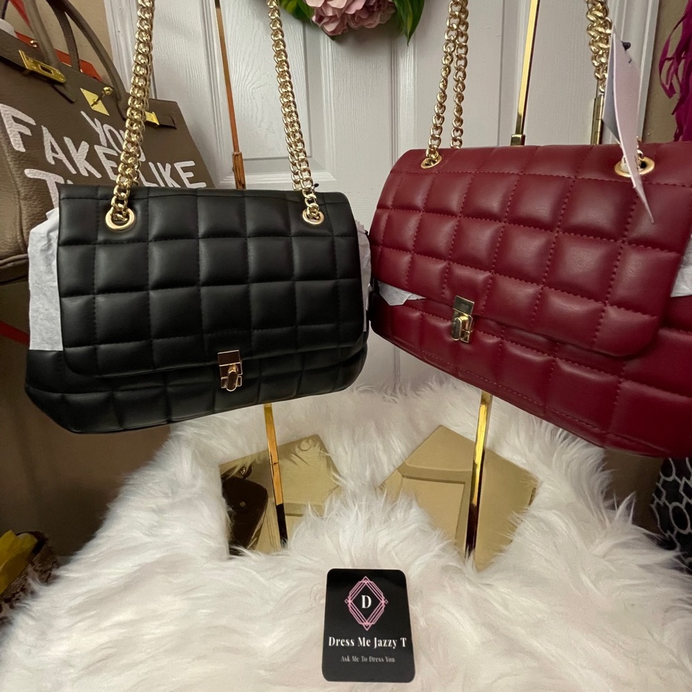 The Jazzy Raspberry Delight Shoulder Bag - Picture 4 of 8